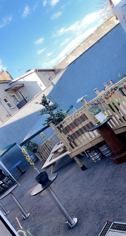 The Armada Inn Armoy Luaran gambar